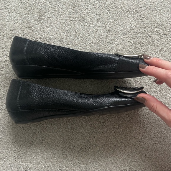 Stuart Weitzman open toe flats with silver buckle - Picture 6 of 7